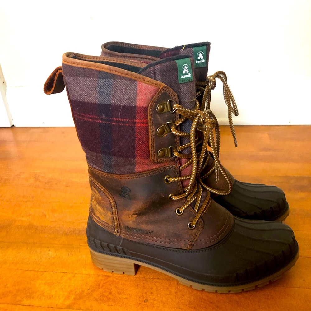 Womens Kamik Winter Boots, Size 8
